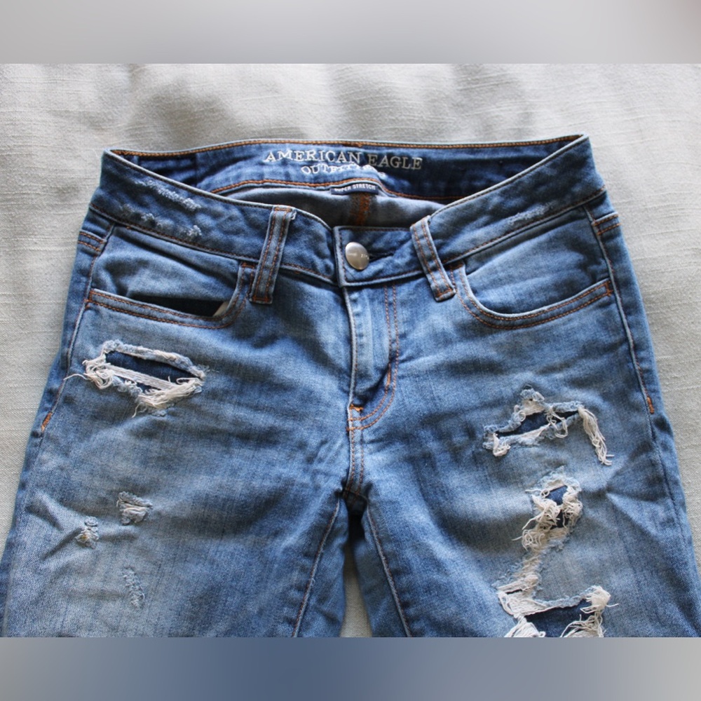American Eagle Ripped Super Low Jegging